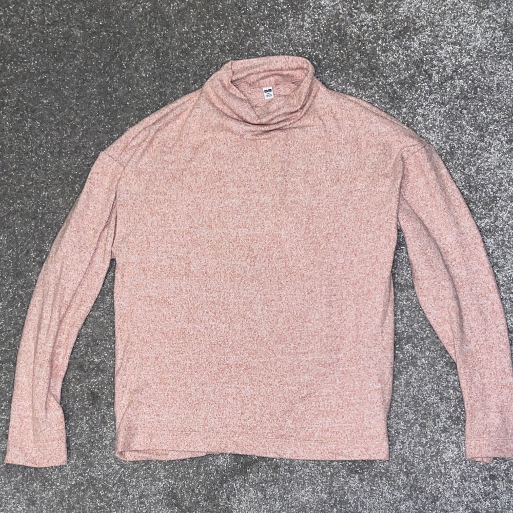 Uniqlo Woman XS Light Pink Turtleneck Sweater